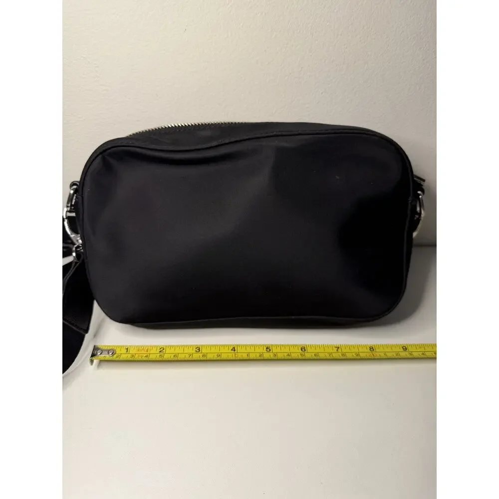 GUESS Crossbody Bag Black Wide Adjustable Strap Silver Logo Shoulder Purse EUC